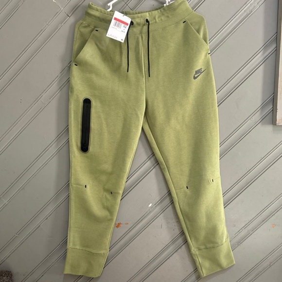 Nike Tech Joggers‎ (NEW) Green Girls Sweat pants - Picture 1 of 8